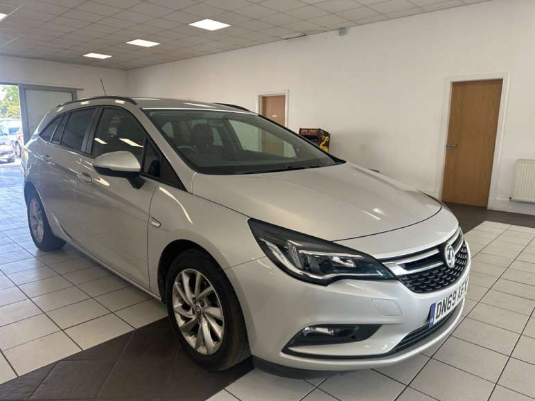 VAUXHALL ASTRA