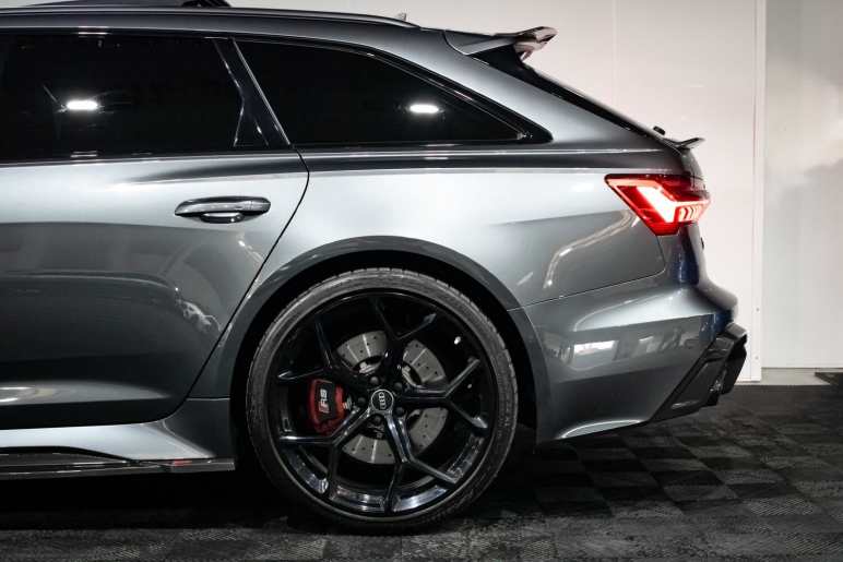 4.0 TFSI V8 Performance Carbon Vorsprung