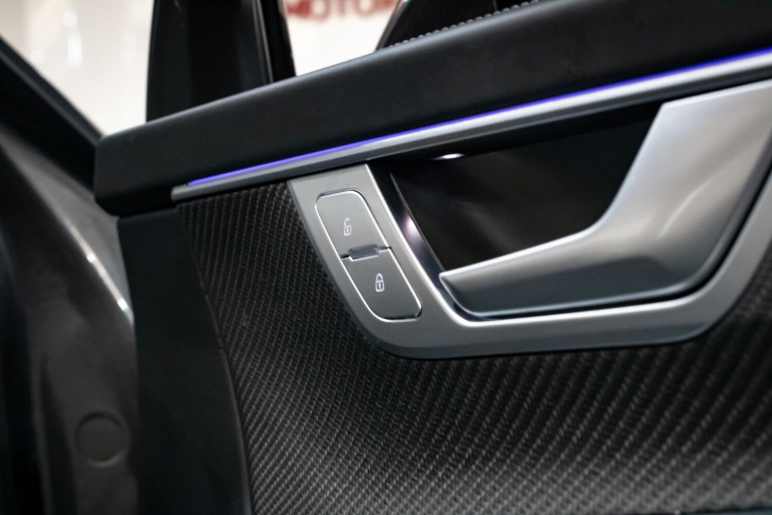 4.0 TFSI V8 Performance Carbon Vorsprung