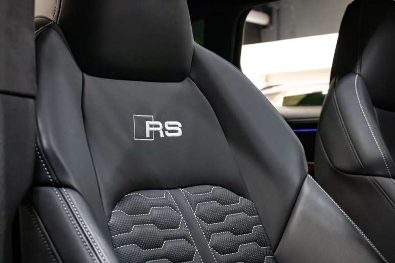 4.0 TFSI V8 Performance Carbon Vorsprung