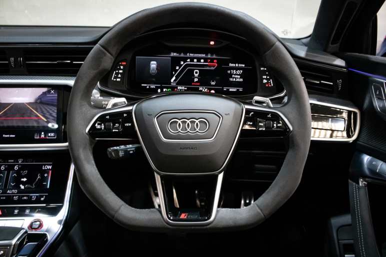 4.0 TFSI V8 Performance Carbon Vorsprung