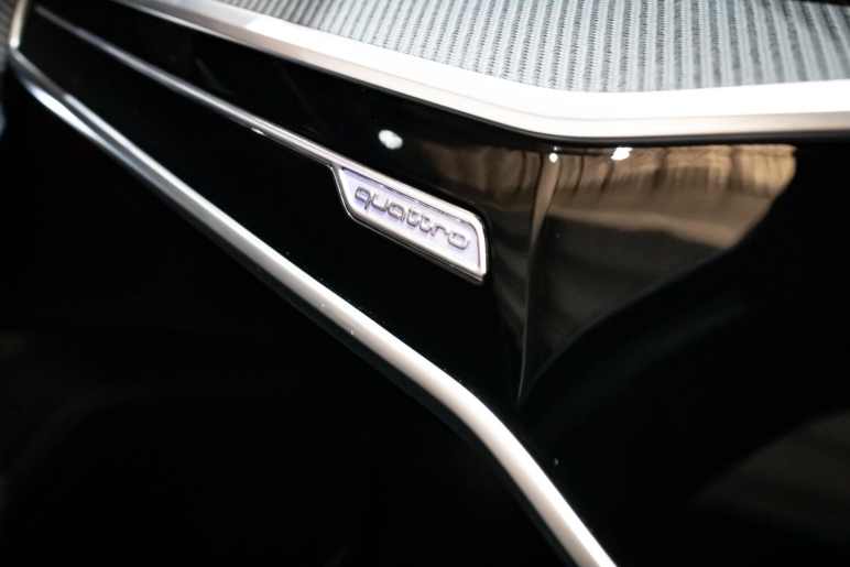 4.0 TFSI V8 Performance Carbon Vorsprung