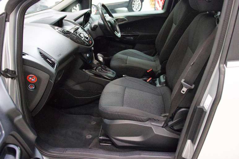 1.6 Titanium Navigator Powershift Euro 6 5dr