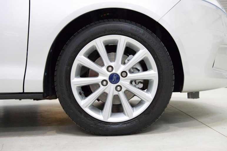 1.6 Titanium Navigator Powershift Euro 6 5dr
