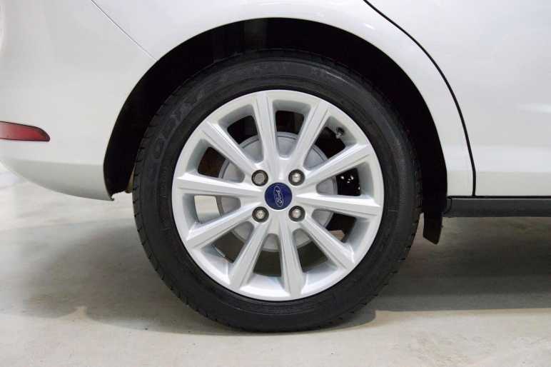 1.6 Titanium Navigator Powershift Euro 6 5dr