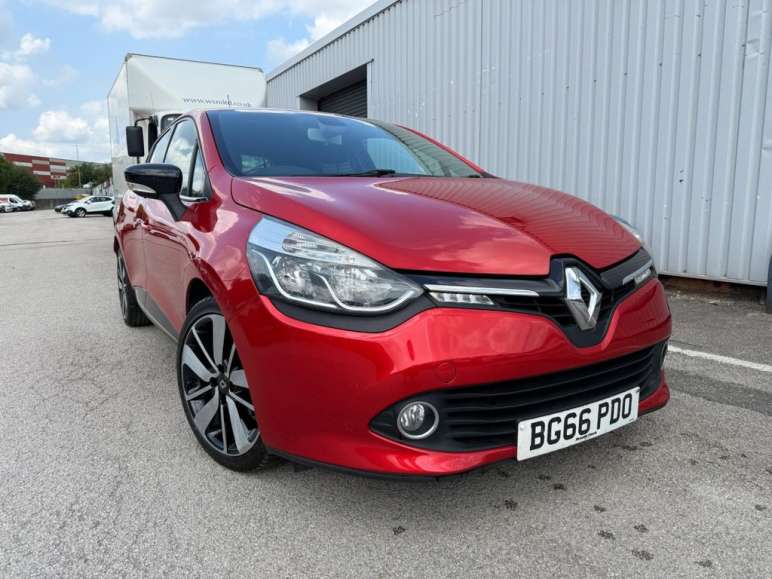 RENAULT CLIO