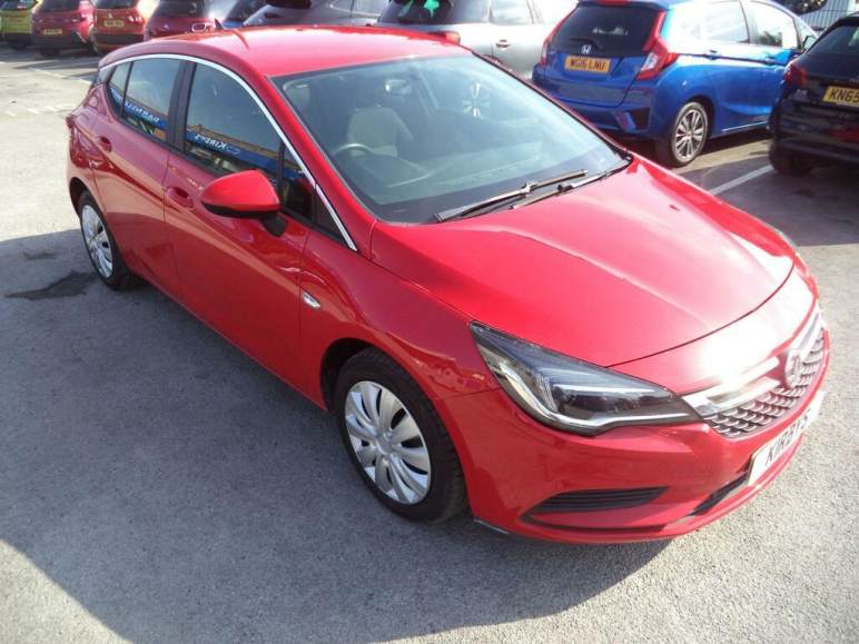 VAUXHALL ASTRA