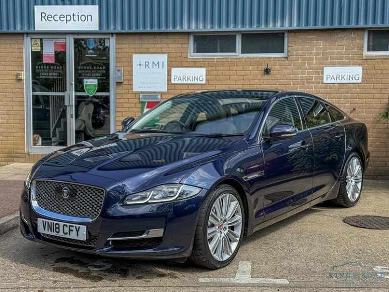 Jaguar Xj