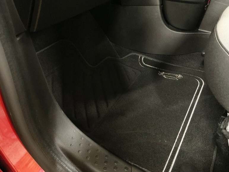 1.0 SCe Play Hatchback 5dr Petrol Manual Euro 6 (70 ps)