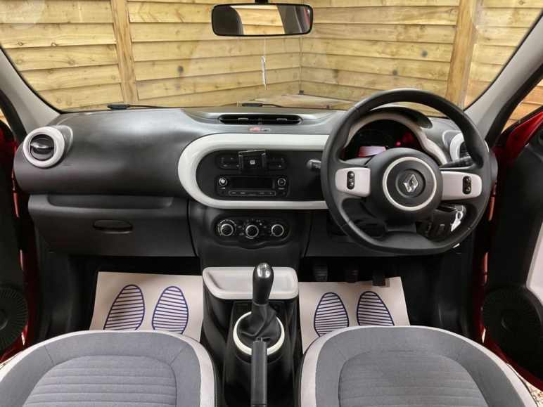 1.0 SCe Play Hatchback 5dr Petrol Manual Euro 6 (70 ps)