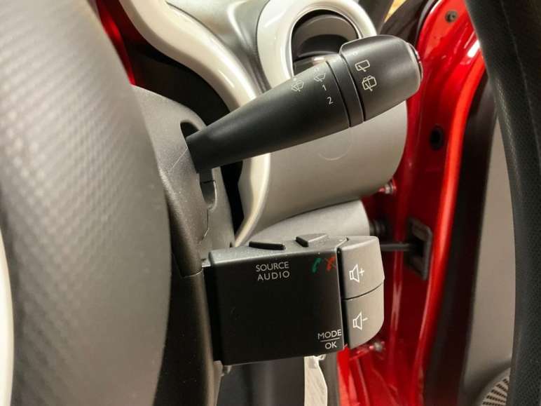 1.0 SCe Play Hatchback 5dr Petrol Manual Euro 6 (70 ps)