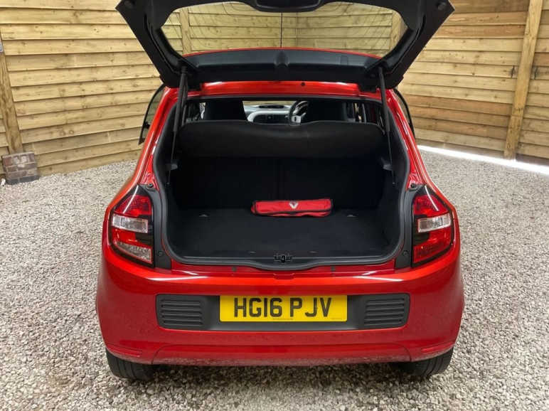 1.0 SCe Play Hatchback 5dr Petrol Manual Euro 6 (70 ps)