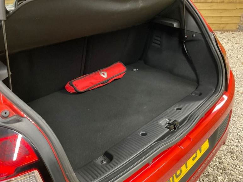 1.0 SCe Play Hatchback 5dr Petrol Manual Euro 6 (70 ps)