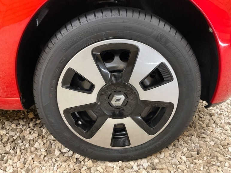 1.0 SCe Play Hatchback 5dr Petrol Manual Euro 6 (70 ps)