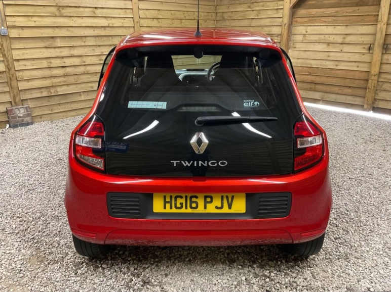 1.0 SCe Play Hatchback 5dr Petrol Manual Euro 6 (70 ps)