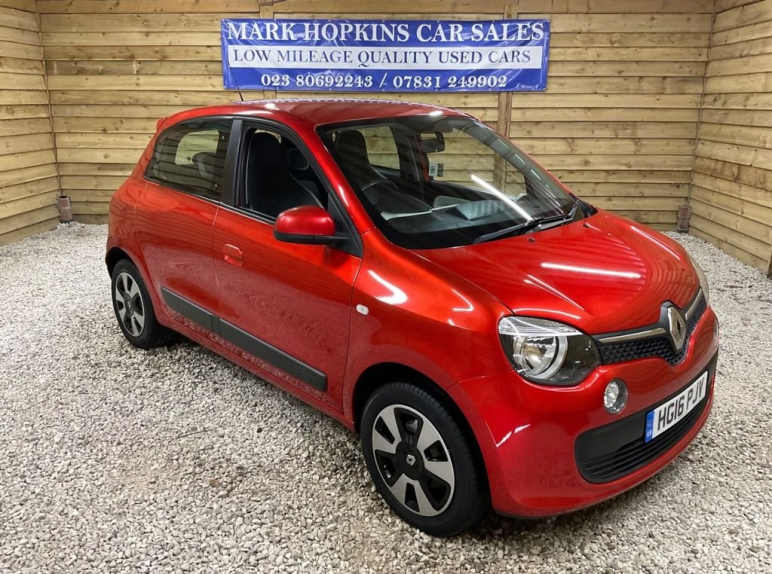 1.0 SCe Play Hatchback 5dr Petrol Manual Euro 6 (70 ps)