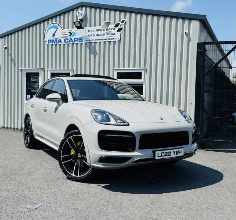PORSCHE CAYENNE