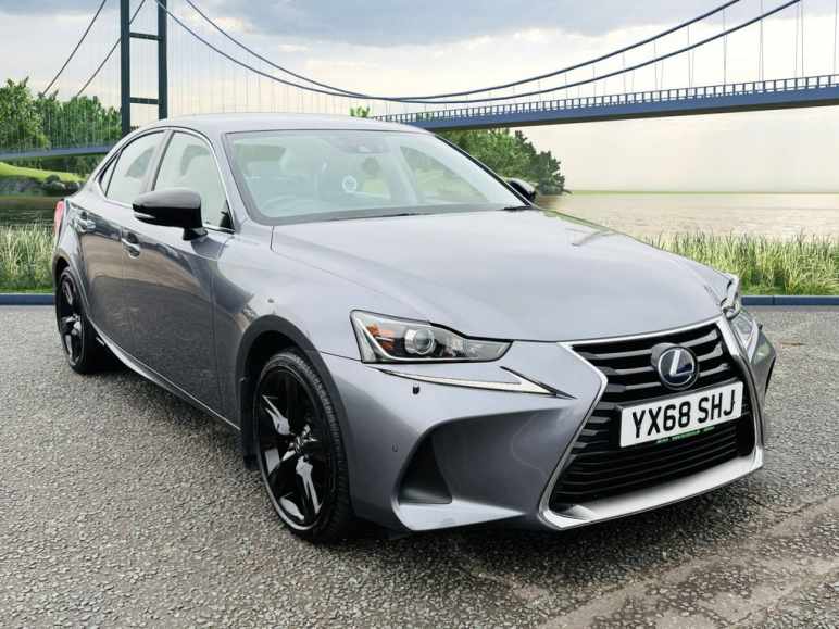 LEXUS IS