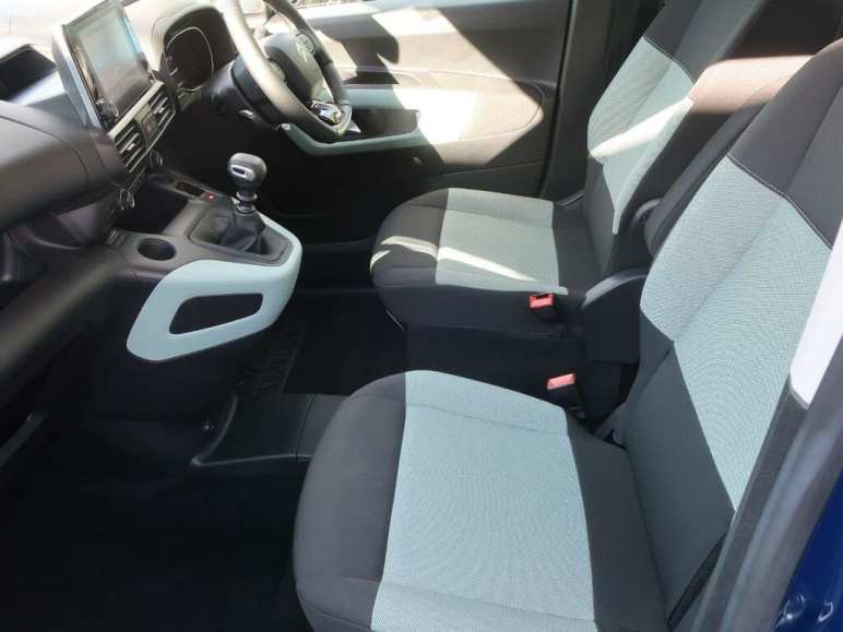 1.2 PureTech Flair M MPV Euro 6 (s/s) 5dr 1.2 Pure