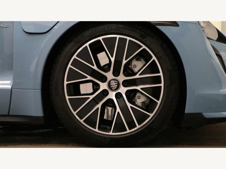 Porsche Taycan