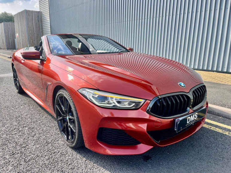 BMW 8 SERIES