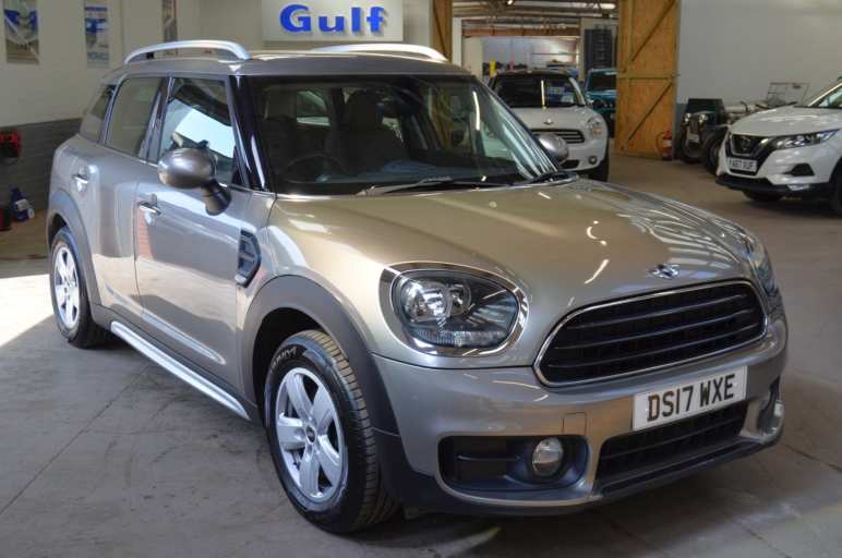 MINI COUNTRYMAN