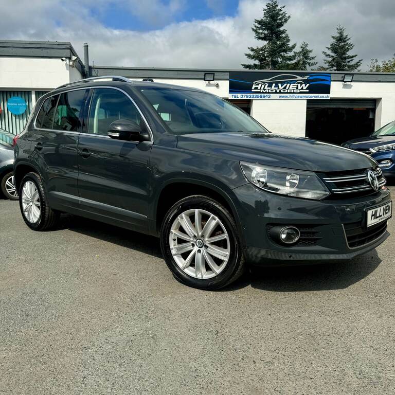 VOLKSWAGEN TIGUAN
