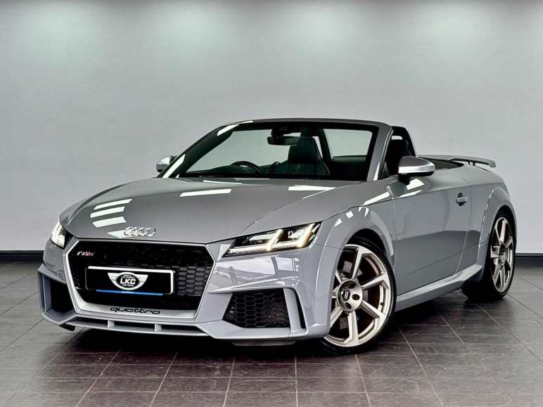 AUDI TT