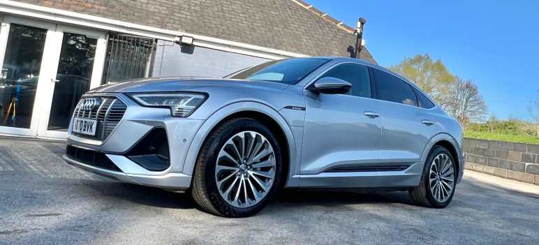 AUDI E-TRON