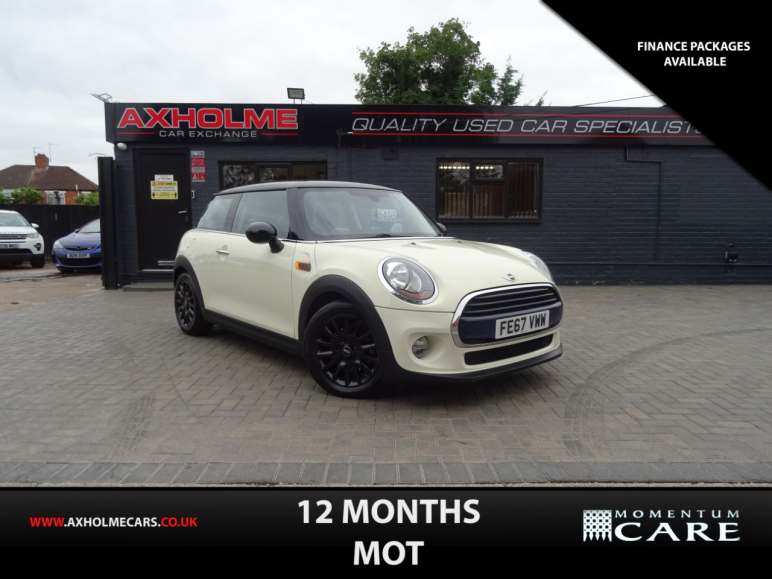 MINI HATCHBACK