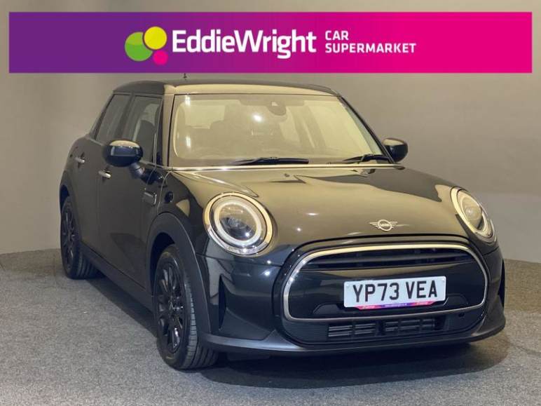 MINI HATCHBACK