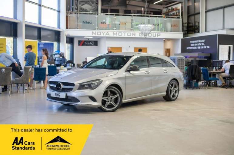 MERCEDES-BENZ CLA