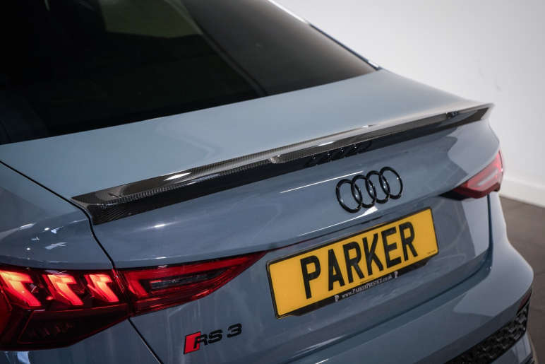 Rs 3 Saloon Carbon Black