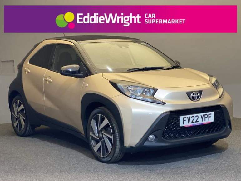 TOYOTA AYGO X