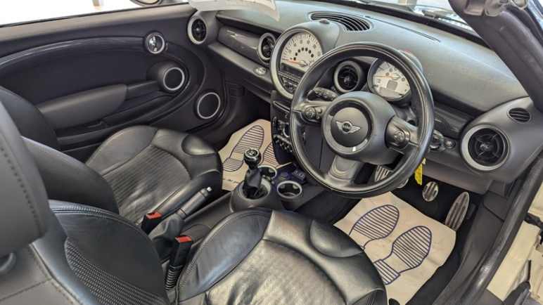 COOPER S LOW MILES LEATHER
