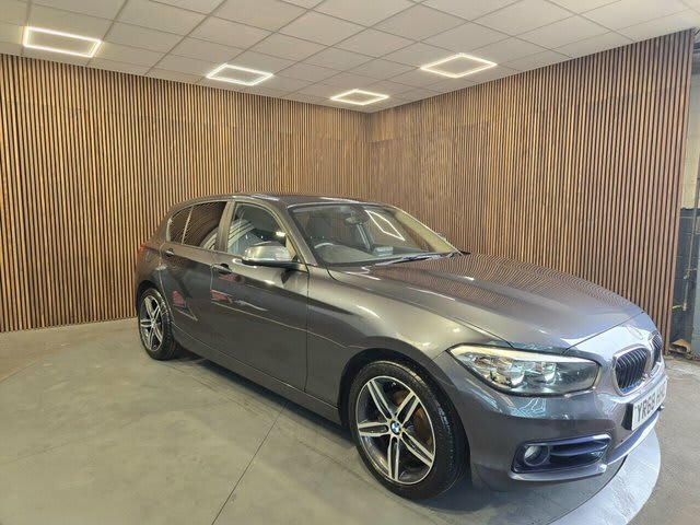 BMW 1 SERIES