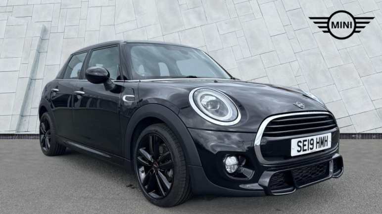 MINI HATCHBACK