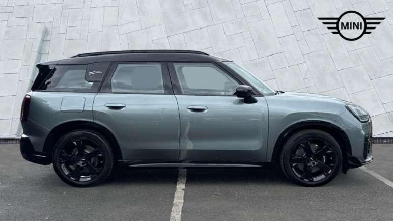 Electric Hatchback SE Sport
