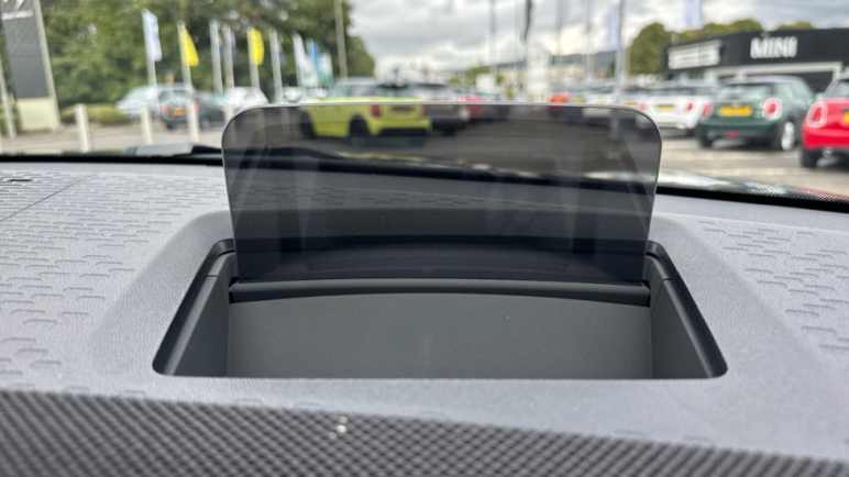 Electric Hatchback SE Sport