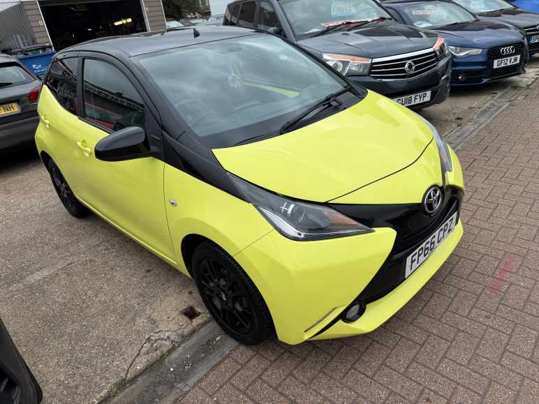 TOYOTA AYGO