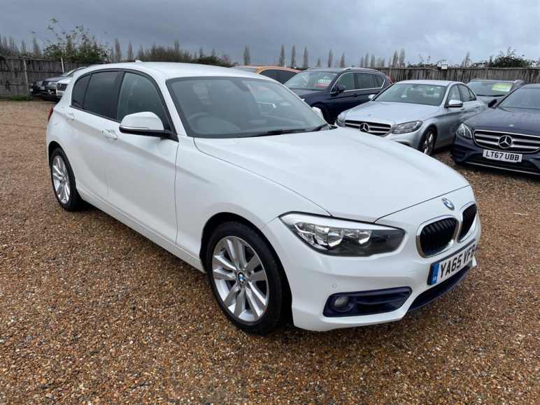 BMW 1 SERIES