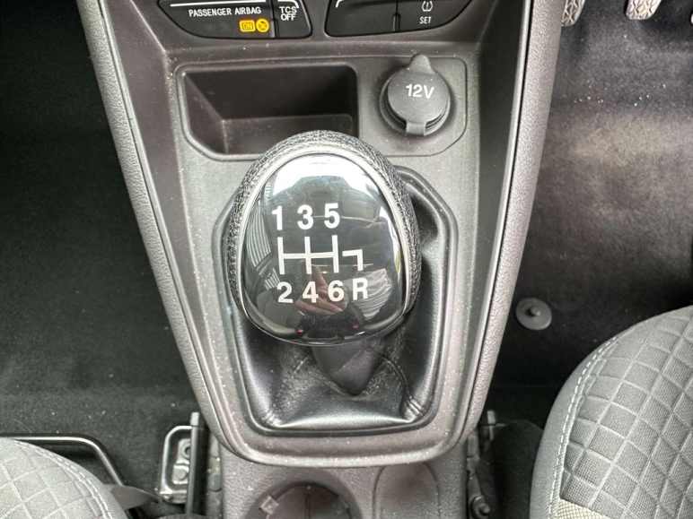 1.0 Zetec 5dr
