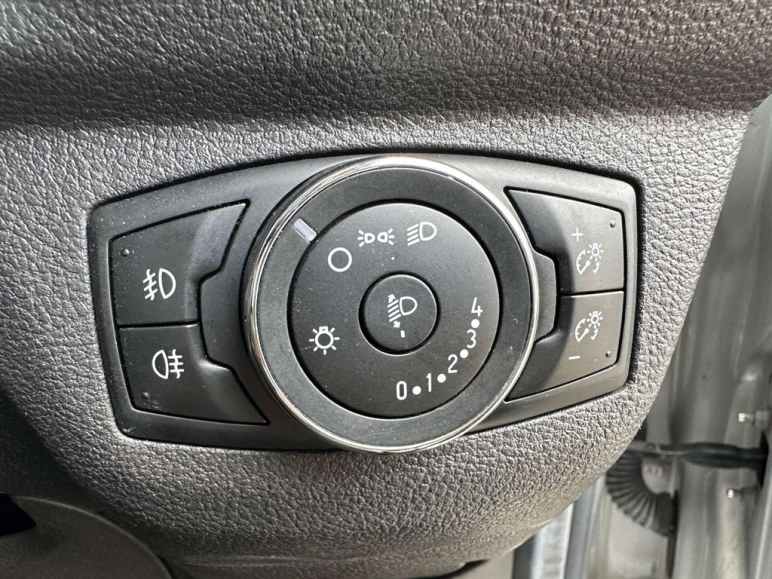 1.0 Zetec 5dr