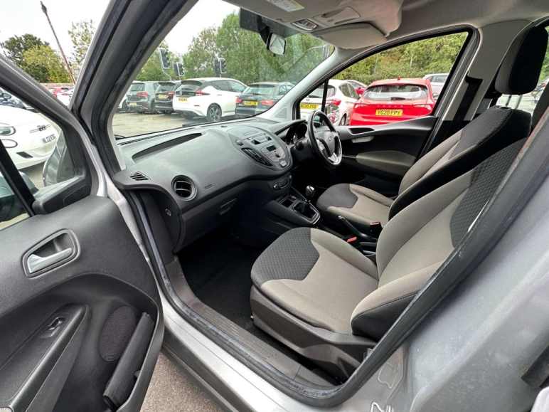 1.0 Zetec 5dr