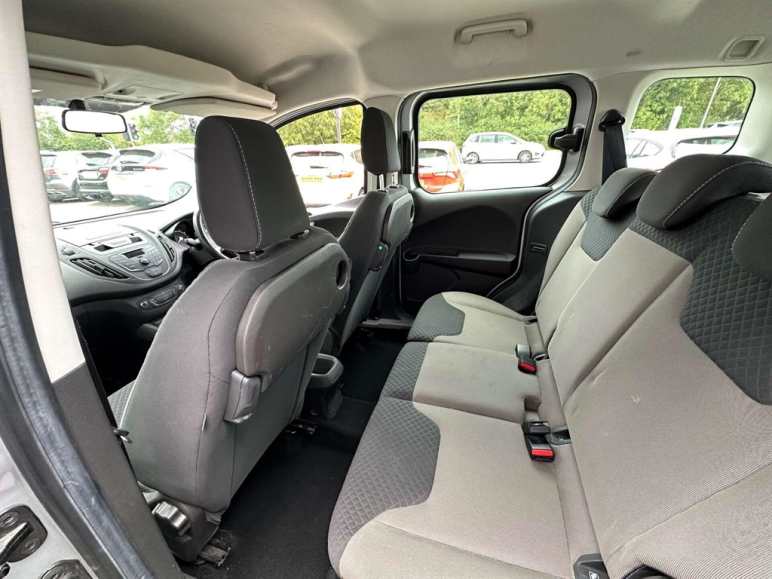 1.0 Zetec 5dr