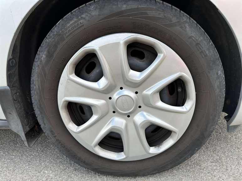 1.0 Zetec 5dr
