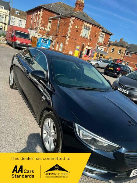 VAUXHALL INSIGNIA