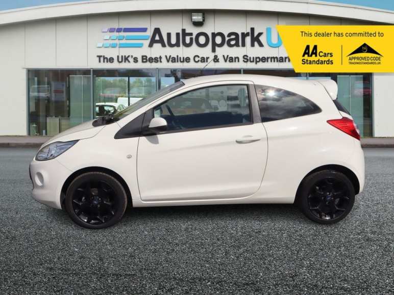 1.2 Zetec White Edition Hatchback 3dr Petrol Manua