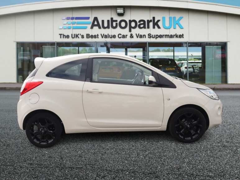 1.2 Zetec White Edition Hatchback 3dr Petrol Manua