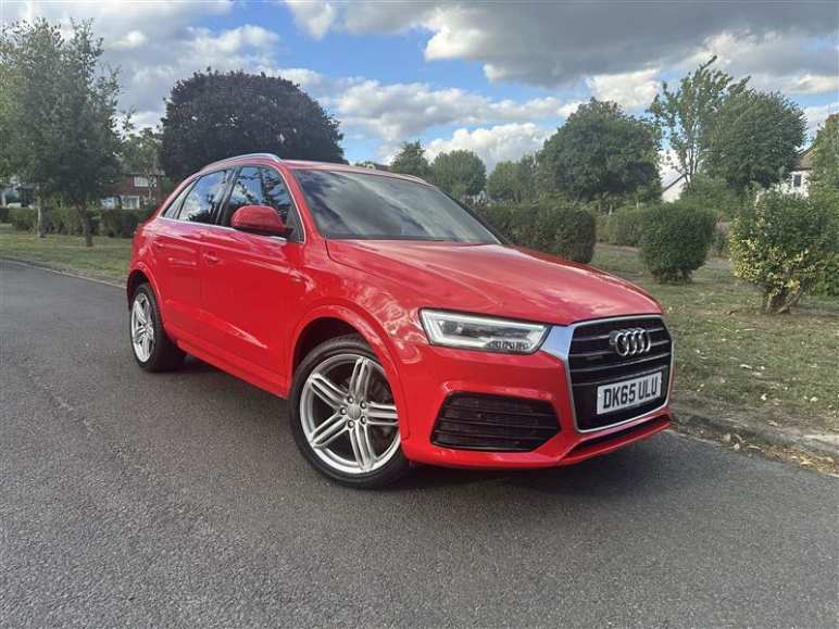 AUDI Q3